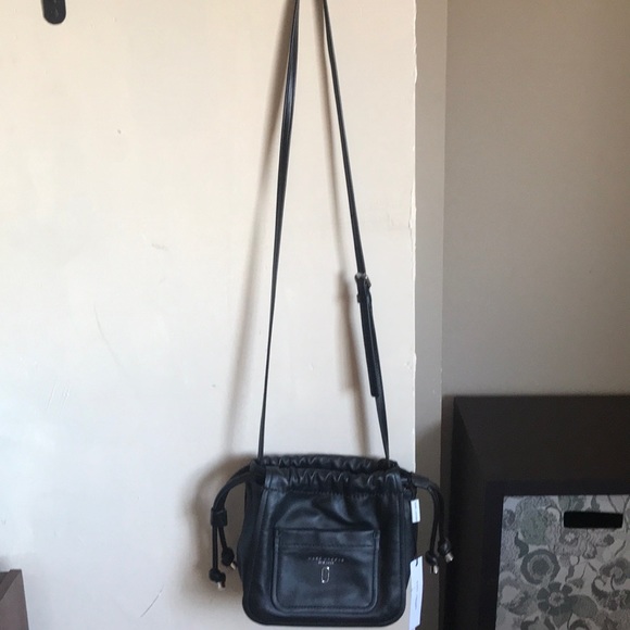 Marc Jacobs small scrunch crossbody handbag - Picture 2 of 7